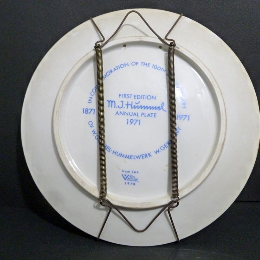 HUMMEL W.GERMANY PORCELAIN 7 1/2" ANNUAL PLATE # 264 FIRST ISSUE 1971s MKD 8125 - Picture 3 of 6